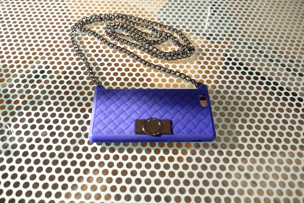 O. JACKY CROSSBODY SMART PHONEBAG. Mobile Phone Tasche, Handytasche, Mobile Tasche, O Jacky, Jacky O, Fashionblog Lieblingsstil, Modeblog Liebingsstil