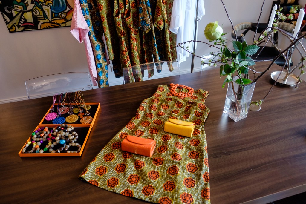 Lieblingsstil Label, Lieblingsstil Kollektion, Sommermode 2016, Sommerkleid Blumen orange, shop.lieblingsstil.com, Sommerkleid online kaufen, Modeblog Lieblingsstil, Fashion Blog Lieblingsstil
