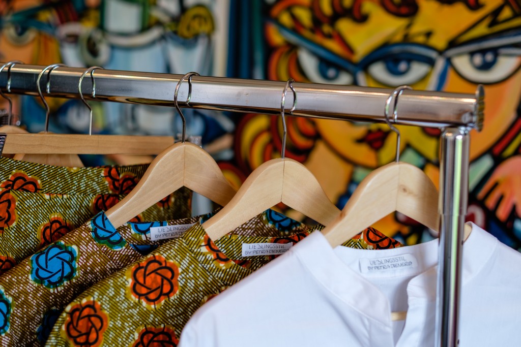 Lieblingsstil Label, Petra Dieners, Lieblingsstil Kollektion, Sommermode 2016, Tunika Blumen, Tunika weiß, Modeblog Lieblingsstil, Fashion Blog Lieblingsstil