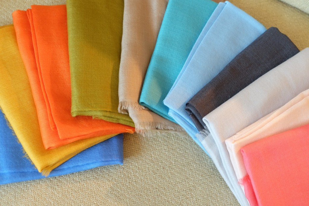 Leomax Cashmere Collection, very soft cashmere, great colours cashmere, Modeblog Lieblingsstil, Fashion Blog Lieblingsstil, Lifestyle Blog Lieblingsstil