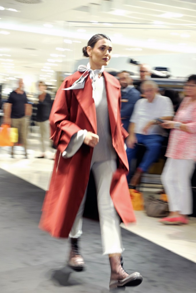 Breuninger-Fashion-Show,-Breuninger-Düsseldorf,-langer Mantel,-Fashion-Blog,-Lieblingsstil