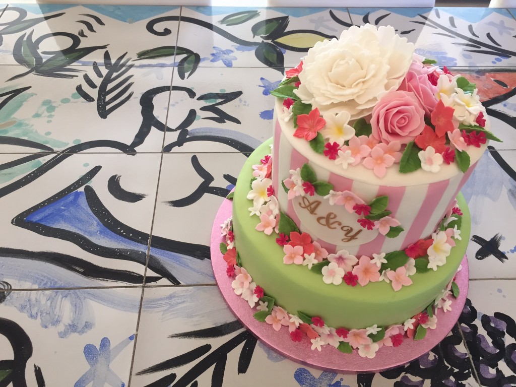 Eva Szczesny Backkunst, außergewöhnliche Backkunst, Hochzeitstorte Rosen. weddig cake roses pink green, Lifestyleblog, Lieblingsstil