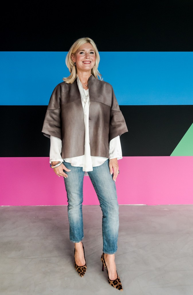 kalbfell-jacke-taupe-kalbsfelljacke-taupe-poncho-jacke-taupe-lieblingsstil-collection-lieblingsstil