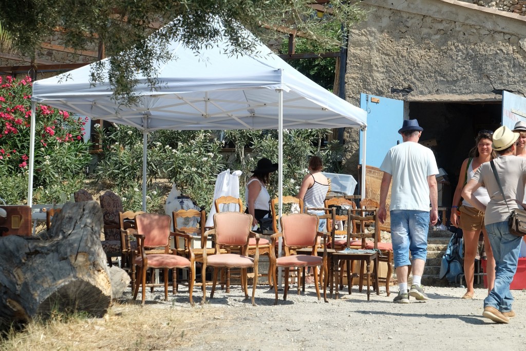antikmarkt-grimaud-sonntagsmarkt-grimaud-antiquite-marche-grimaud-antique-market-grimaud-lifestyle-blog-st-tropez-blogger-lieblingsstil8