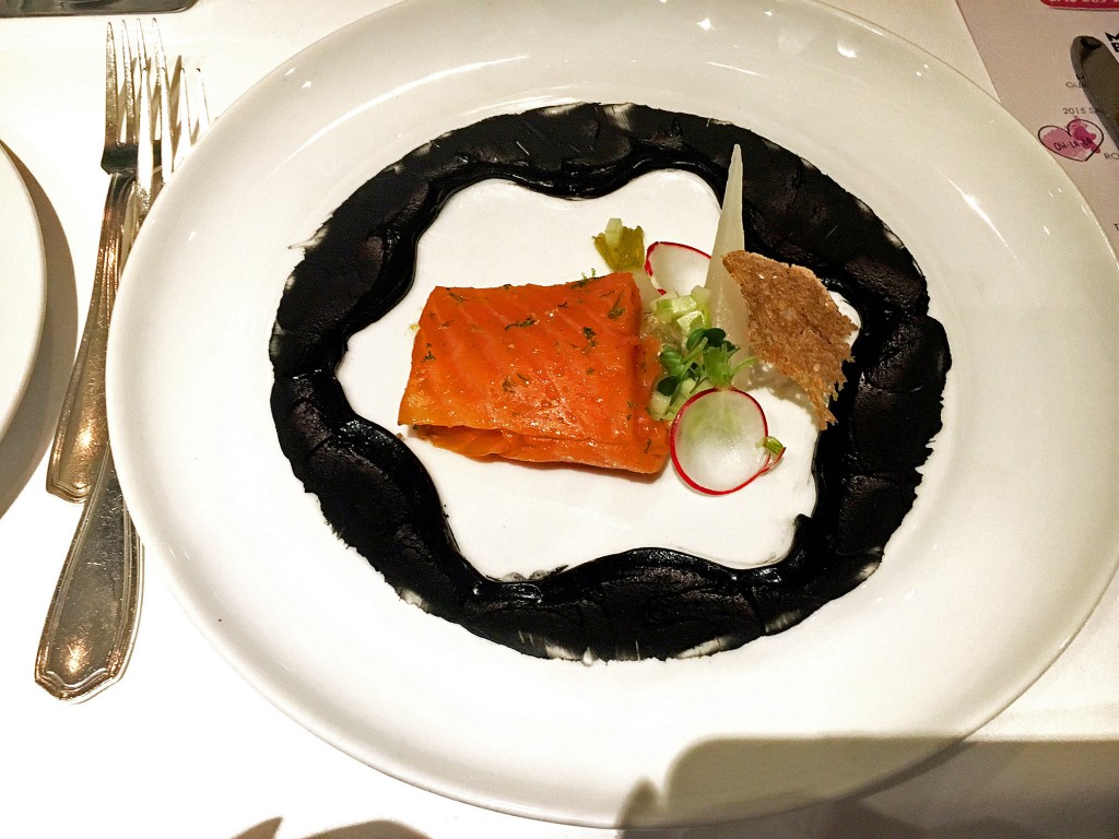 biolachs-lauwarmmit-gurke-und-creme-fraiche-victorian-restaurant-lieblingsstil-com-1