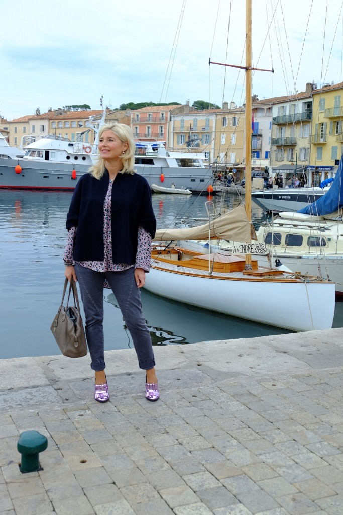 blog-ue40-modeblog-ue40-fashionblogue40-lieblingsstil-ponchojacke-lieblingsstil-bluse-please-jeans