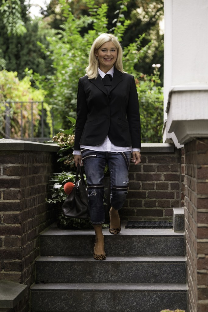 dsquared-jeans-was-ziehe-ich-morgen-an-prada-blazer-schwarz-rockige-jeans-lieblingsstil-com1