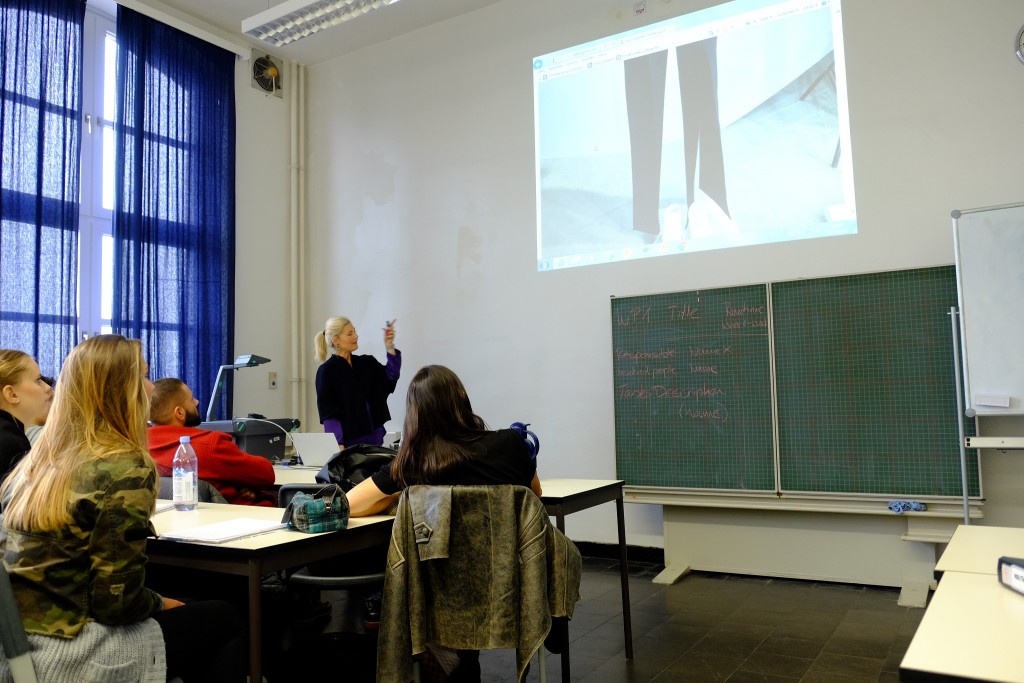 hochschule-niederrhein-blogger-vorlesung-vorlesung-bloggerin-textilfachbereich-niederrhein-vorlesung-hochschule-niederrhein