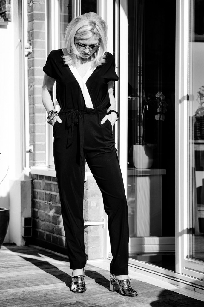 Minx Mode, Jumpsuit Minx, edler Jumpsuit, raffinierter Jumpsuit, Jumpsuit blau weiß, Deutsche Modedesigner, DMD, Modeblog, Lieblingsstil.com