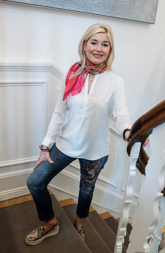Hermes Tuch Knoten, die schönsten Hermes Knoten, die schönsten Tuchknoten, wie knote ich ein Hermeès Tuch, Fashionblog, Lieblingsstil.com,