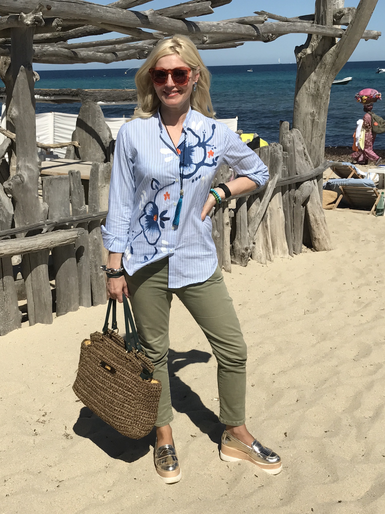 Alessandro Gherardeschi Shirt, blau weiß gestreigte Bluse, painted blouse, Please Jeans, Eddi Rodriguez Sneakers, Fashion-Blog, Lieblingsstil.com