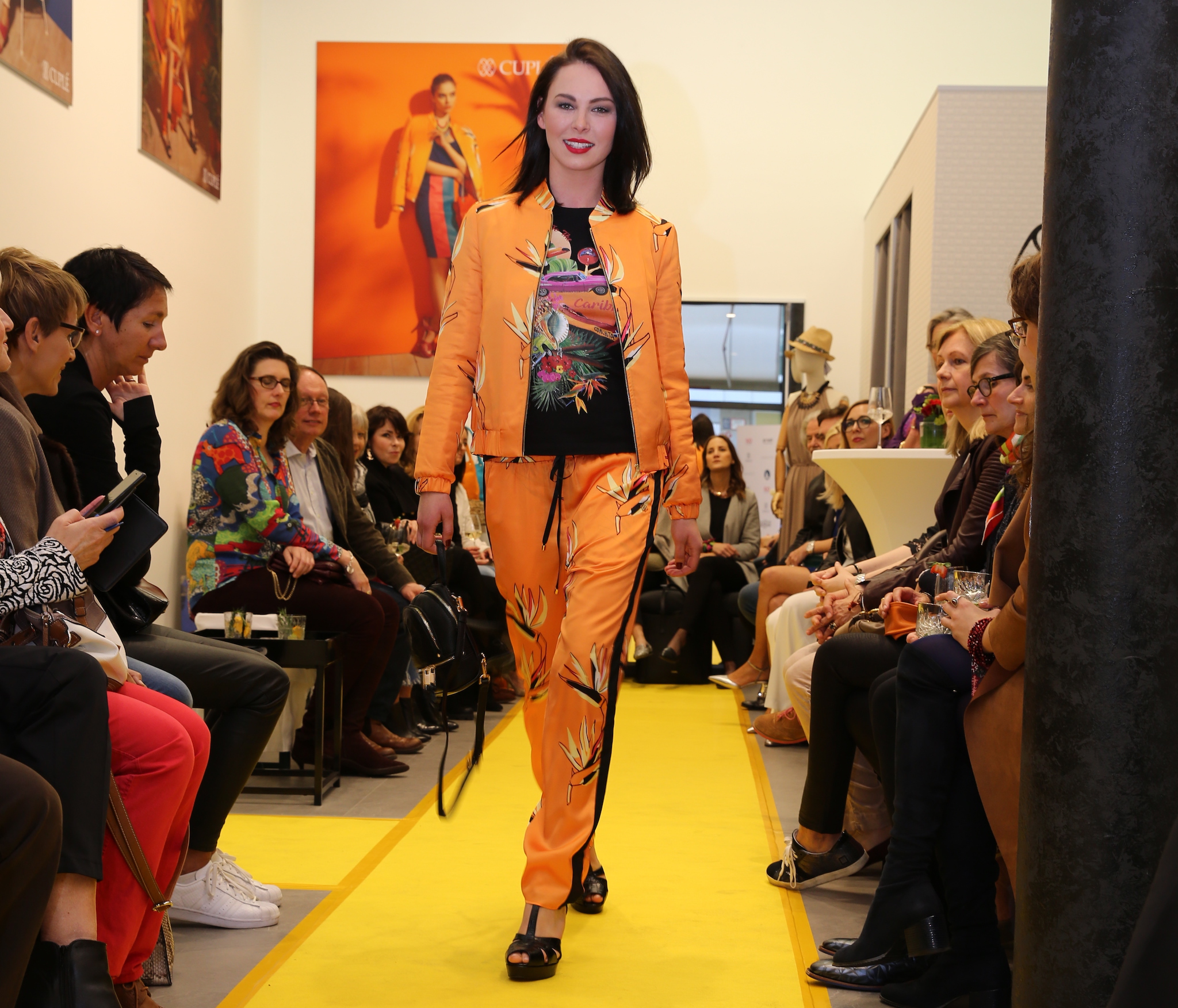 Cuplé Düsseldorf, cuplé fashion show, Cuplé Blouson orange, Fashion-Blog, Lieblingsstil.com
