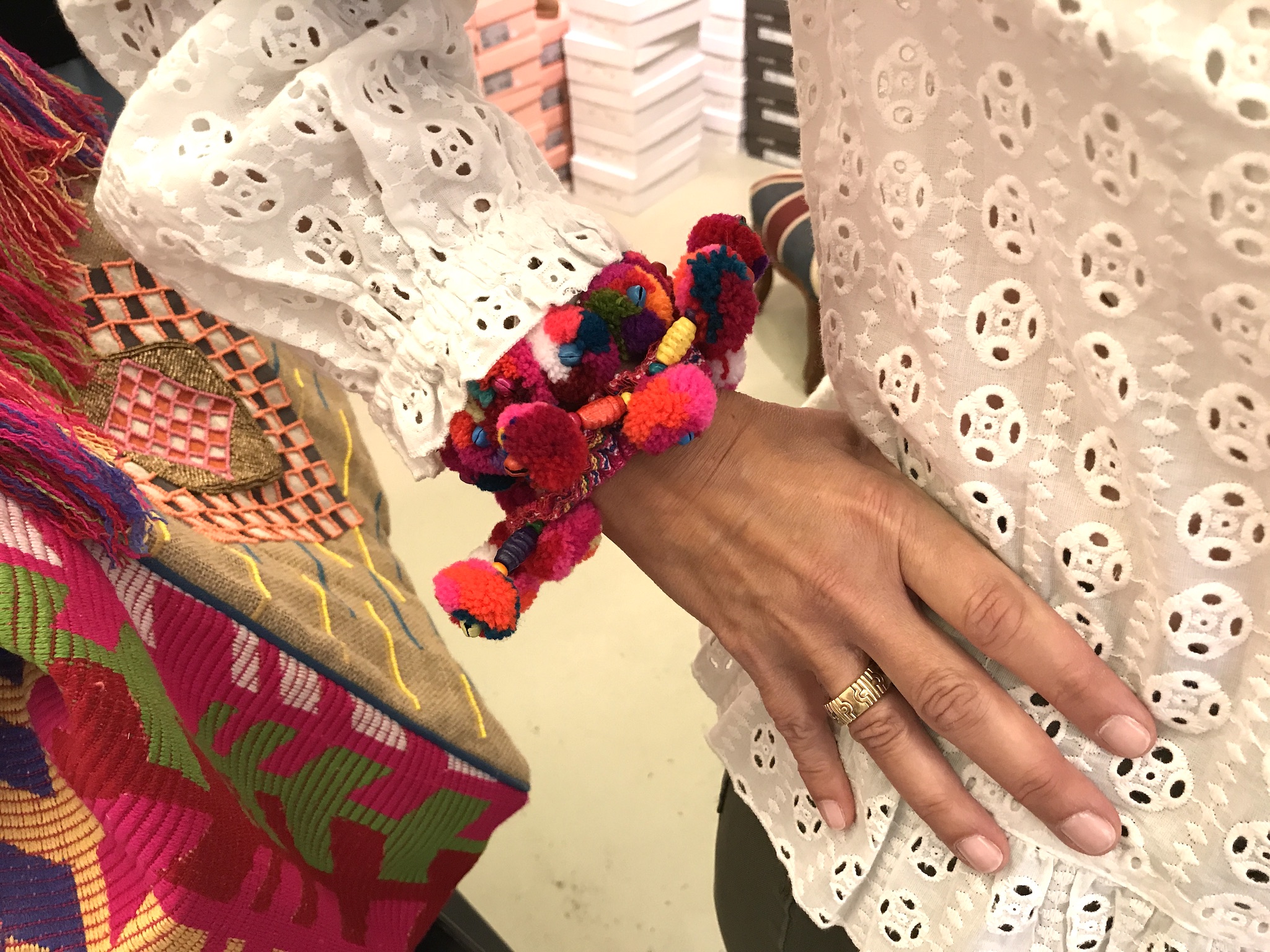 Bömmel Armbänder, Pompom Armbänder, Pompom Armband, Bömmelarmband, Fashion-Blog, Lieblingsstil.com, JPG