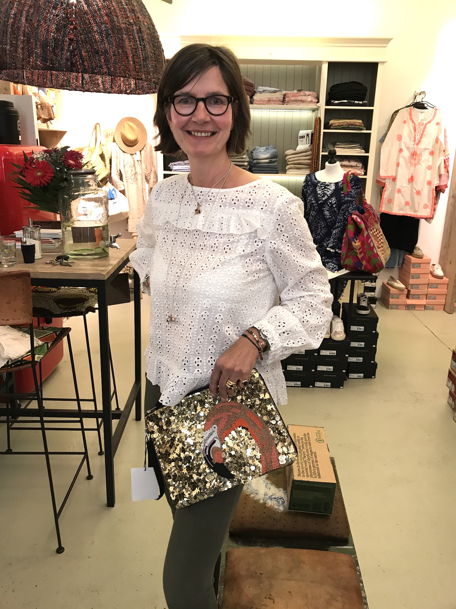 Essentiel Clutch, Clutch Pailletten Gold Flamingo, Clutch Essentiel, Judith Moritz, Fashion-Blog, Lieblingsstil.com, JPG