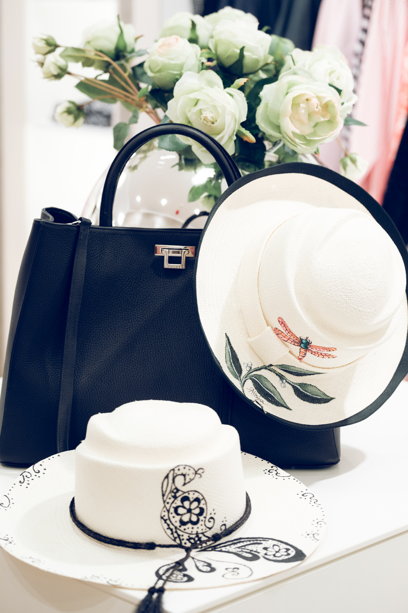 Hetkamp.de, ibo-Maraca Hut bemalt, ibo-Maraca Sonnenhut, Sonnenhut bemalt, Unützer Tasche klassich schwarz, Fashion-Blog, Lieblingsstil.com,