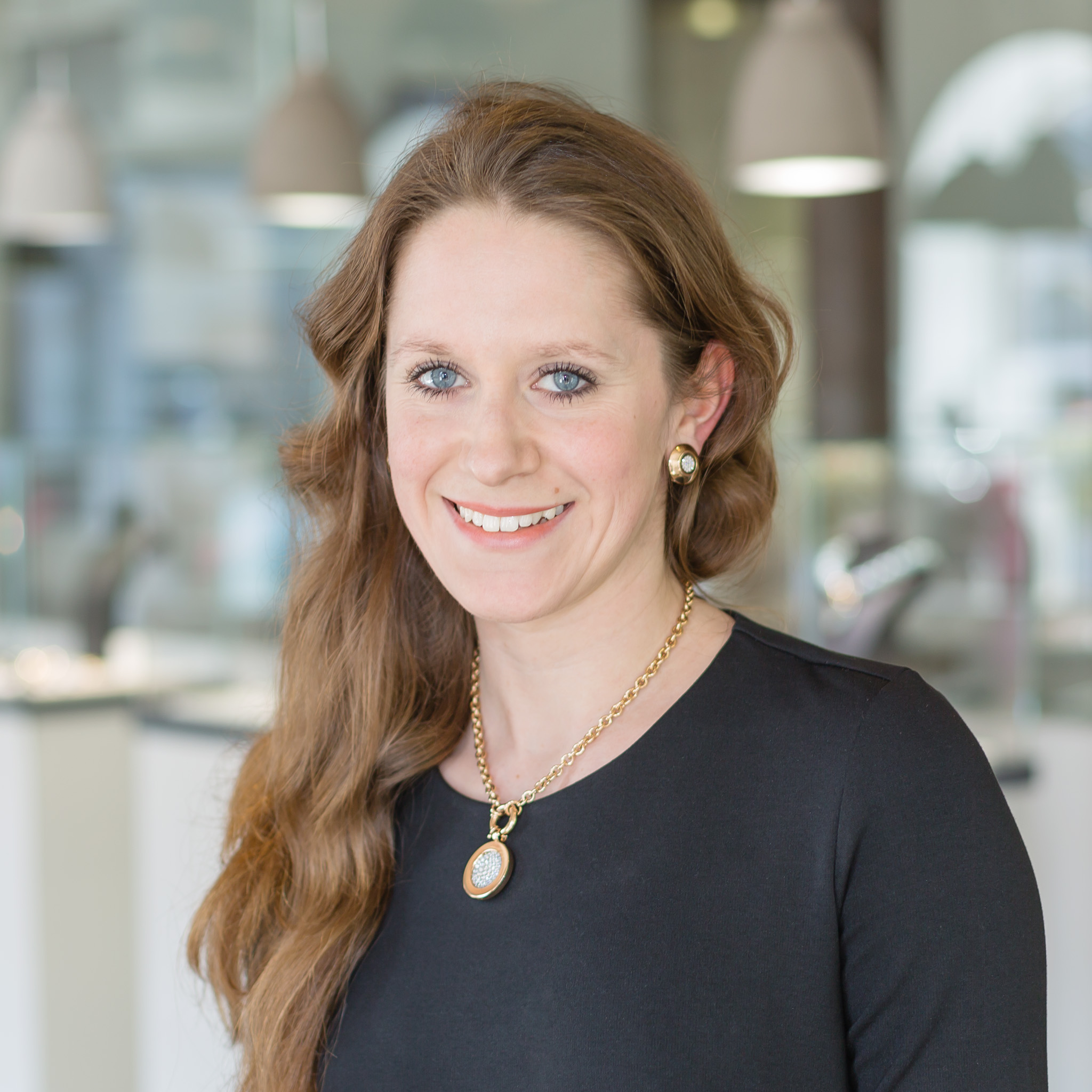 Mara Wiemeler,Brigitte Bostel, Brauksiepe Goldschmiedemanufaktur,