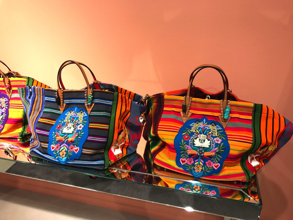 Christian Louboutin Mexicaba Shopper, Louboutin Shopper, colourful mexican shopper Louboutin, Apropos Louboutin, Fashion-Blog, Lieblingsstil.com,