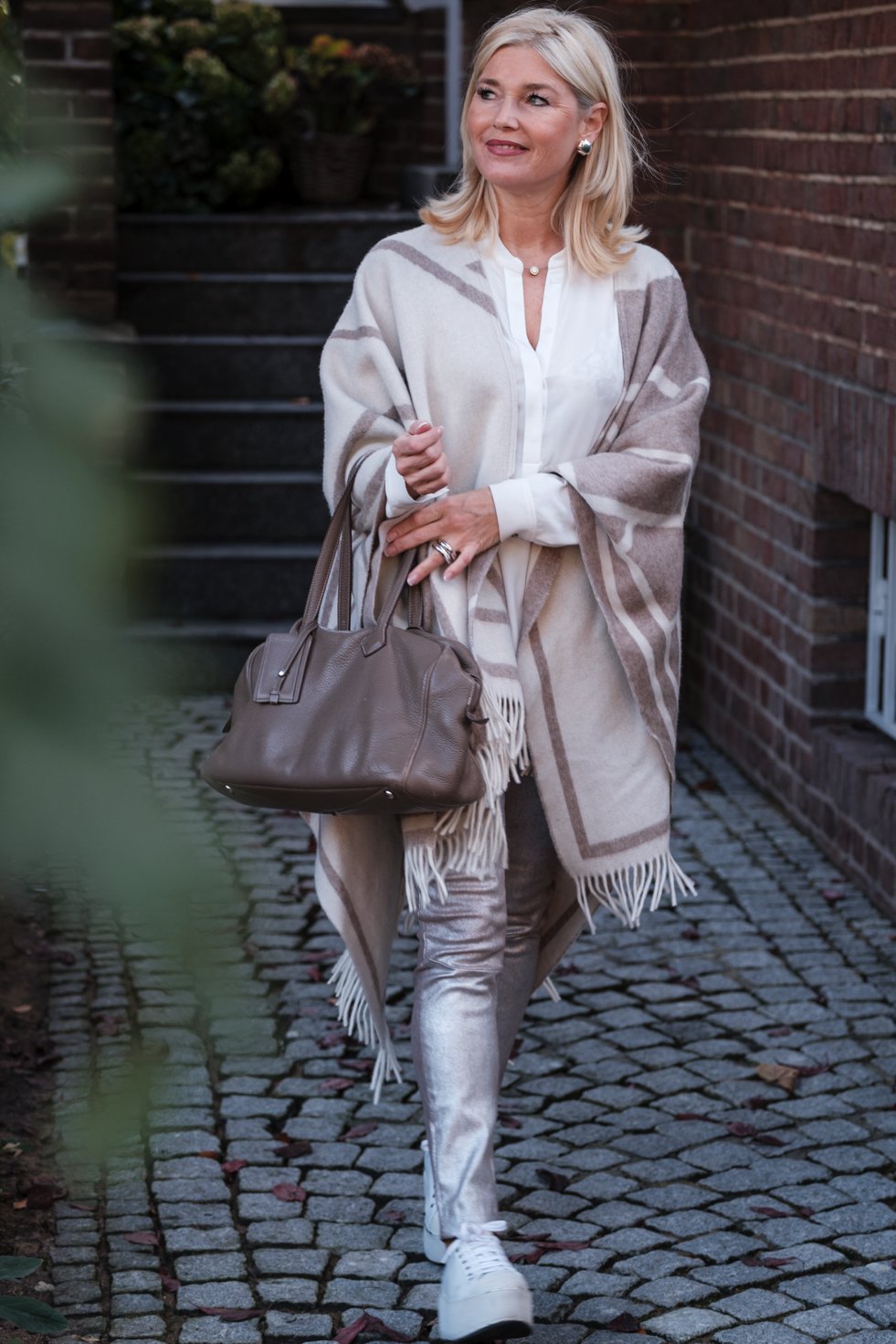 Poncho Fransen Laurel, Cape Fransen Laurel, Petra Dieners, Fashion-Blog, Lieblingsstil.com,